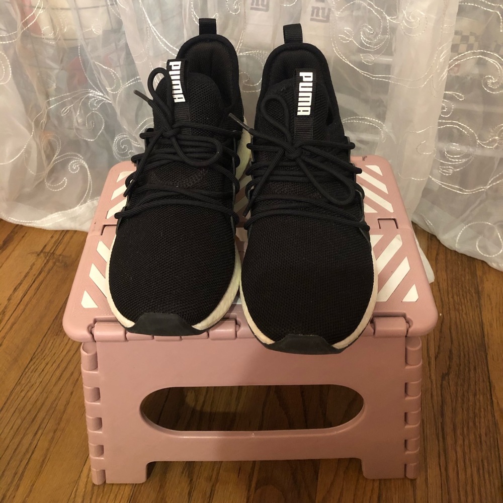 PUMA NRGY NEKO TRAINING SHOE